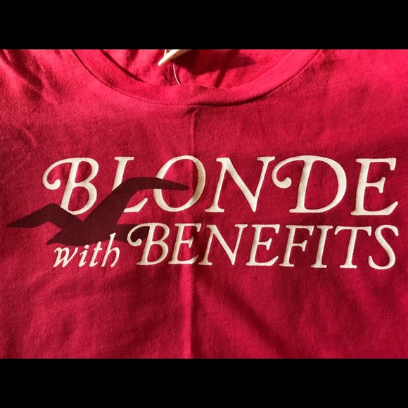 Hollister T-shirt NWT - Picture 3 of 4